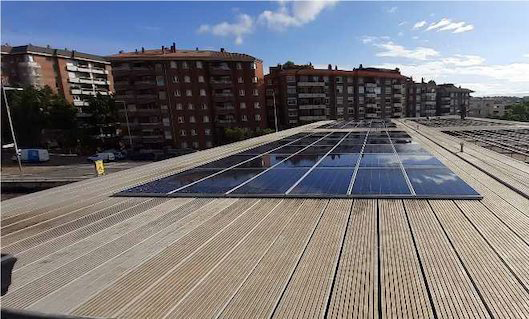 FGC instalar placas solares en cuatro estaciones 