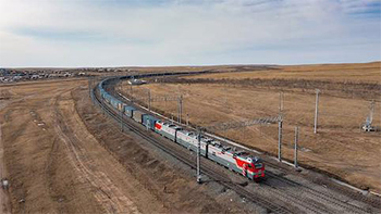 Los Ferrocarriles Rusos concluyen la electrificaci�n del �ltimo tramo hasta la frontera china