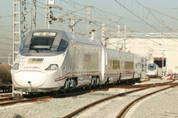Ms de 239.000 personas han usado en Cantabria los nuevos trenes Alvia de Renfe en 2008 
