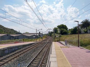 Adif realizar� el estudio de alternativas y el proyecto constructivo de pasos entre andenes en 86 estaciones