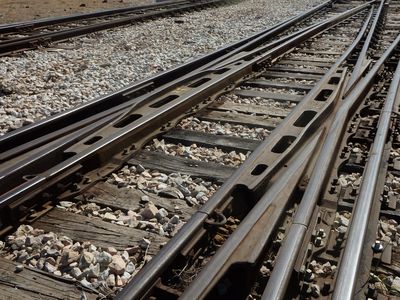 Adjudicado el suministro de aparatos de v�a para el mantenimiento de las redes convencional y m�trica