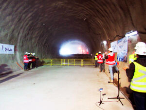 OHLA finaliza el último cale de los túneles de la línea 3 de metro de Santiago de Chile