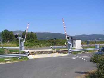 Adif adjudica la asistencia al mantenimiento de las instalaciones de protecci�n de pasos a nivel