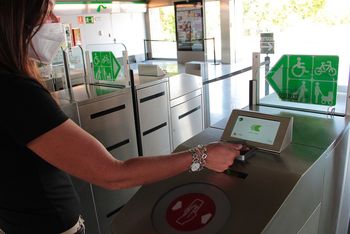 Metro de Sevilla, primer suburbano en Espa�a con postpago inteligente