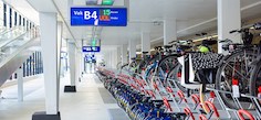 Holanda construye y amplia aparcamientos para bicicletas en sus estaciones