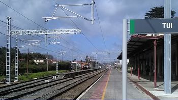 Licitada la renovaci�n de infraestructura y v�a del tramo Estaci�n de Guillarey-Frontera portuguesa