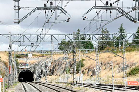 Autorizadas obras para mejorar el sistema de electrificaci�n en Arag�n y Catalu�a�