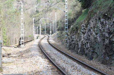 Adif adjudica la rehabilitaci�n del cable de energ�a en el tramo Covas-Monforte de Lemos