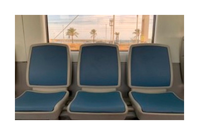 Renfe finaliza la renovaci�n de asientos de un primer tren de cercan�as de Catalu�a
