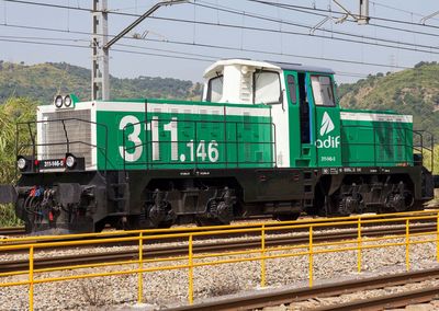 Adjudicado el mantenimiento de 42 locomotoras que prestan servicios en las terminales de mercancías