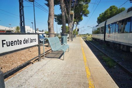 Licitadas las obras del nuevo apeadero y la duplicación de vía en Fuente del Jarro, en la línea 2 de Metrovalencia
