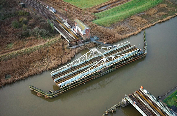 Modernización de tres puentes giratorios en East Anglia, en Reino Unido