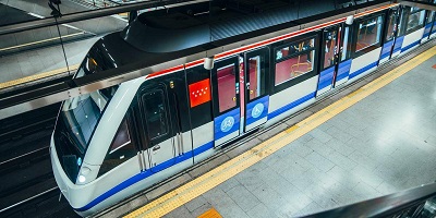 Metro de �Madrid y la IE University colaborar�n en proyectos de innovaci�n