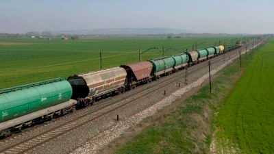 El tr�fico de mercanc�as suma 5.940.955 toneladas en el segundo trimestre del a�o