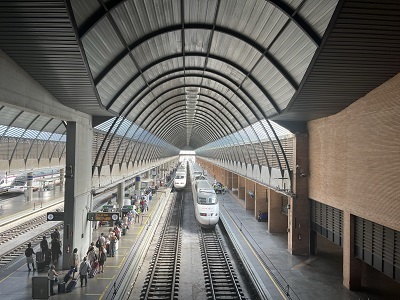 Renfe saca a la venta los billetes de sesenta servicios de AVE para viajar en 2023