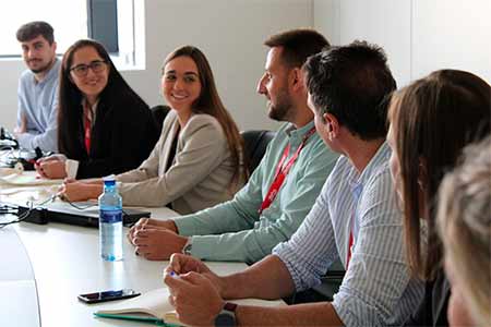 Finaliza la primera edici�n del programa �J�venes Talentos� de CAF Signalling�