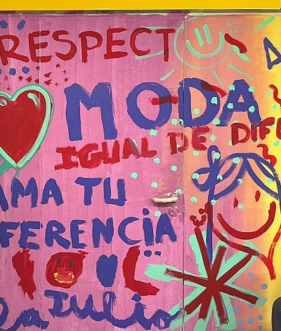 Un mural en la estaci�n de Sol Metro de Madrid apoya la inserci�n laboral de personas con discapacidad