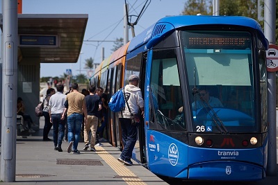 El tranvía de Tenerife mantiene la gratuidad de los abonos mensuales en 2023