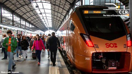 El sector ferroviario europeo se compromete con la mejora de la emisión de billetes multimodales