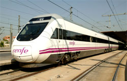 Ms de 247.000 viajeros en los trenes Alvia que unen Madrid con Cdiz y Huelva durante julio y agosto