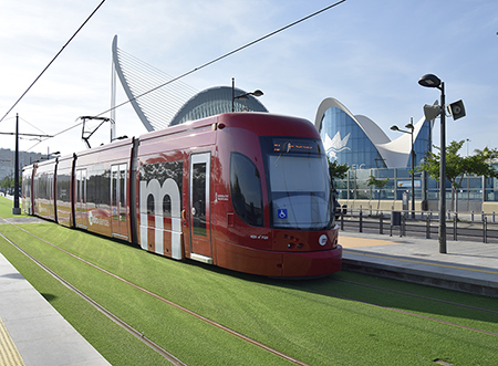 El 70,1 por ciento de los usuarios de Metrovalencia se desplaza por motivos de trabajo o estudios