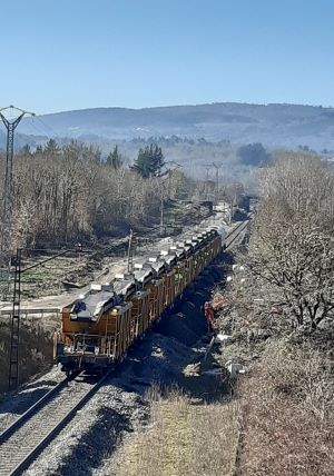 Ejecutado el 53 por ciento de la renovacin de va la lnea Orense-Monforte de Lemos-Lugo
