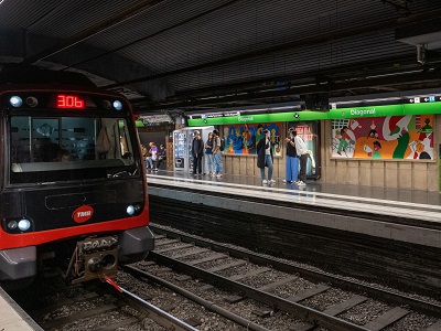 Las mujeres, ​​principales usuarias del Metro de Barcelona