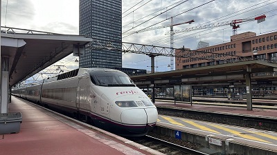 Renfe saca a la venta los billetes de las nuevas conexiones de alta velocidad a Francia