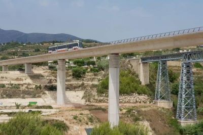 Ma�ana se abre a la circulaci�n el nuevo viaducto del Tram de Alicante sobre el barranco del Quisi