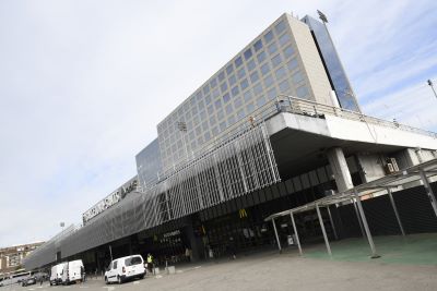 Mantenimiento de las instalaciones de veinticinco estaciones de la zona noreste