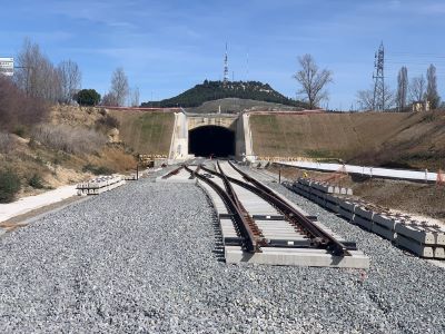 Obras de v�a y electrificaci�n de la Variante Este de Valladolid 