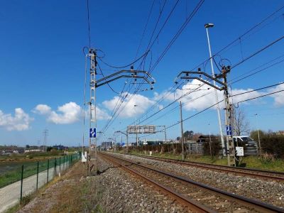 Nuevas inversiones para la modernizaci�n de la catenaria de la red de ancho m�trico de Cantabria