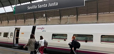 El ferrocarril quintuplica el n�mero de pasajeros en el Puente de la Constituci�n