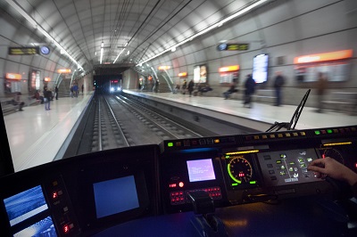 Metro Bilbao mejora la frecuencia de los trenes en d�as laborables