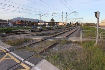 Un paso inferior peatonal sustituirá un paso a nivel en Llinás del Vallés, Barcelona