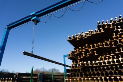 Suministro de carril para el despliegue de líneas de alta velocidad