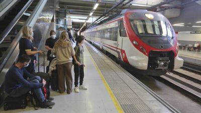 Renfe supera en dos meses los 2 millones de abonos gratuitos o t�tulos bonificados