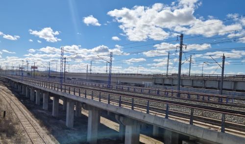Refuerzo de catorce puentes y viaductos en la l�nea de alta velocidad Madrid-Sevilla