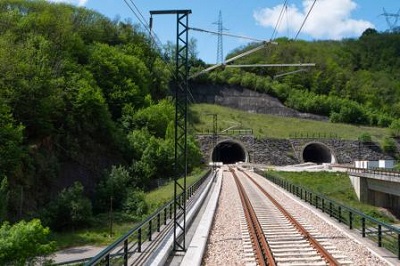 Asturias estudiar� la demanda del transporte de mercanc�as para aprovechar la variante de Pajares