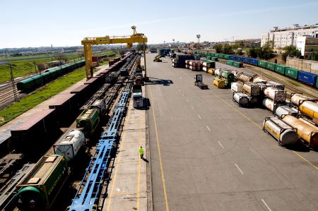 Renovación de la infraestructura en la terminal de mercancías de La Negrilla, en Sevilla