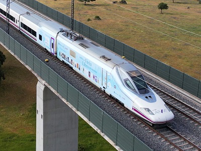Once escritores llegan a Valladolid en el segundo �Tren de la Cultura� de Renfe