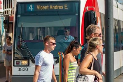 M�s de doscientos tranv�as conectan diariamente Valencia con sus playas urbanas