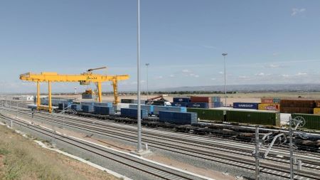 Conexi�n de la l�nea Zaragoza-Canfranc-Pau con la plataforma log�stica de Zaragoza Plaza 