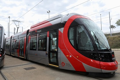 Finaliza la marcha en blanco de las dos nuevas unidades del tranv�a de Zaragoza