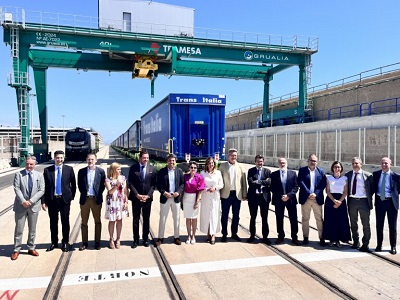 Inaugurada la autopista ferroviaria Valencia-Madrid, la primera de la Pen�nsula Ib�rica