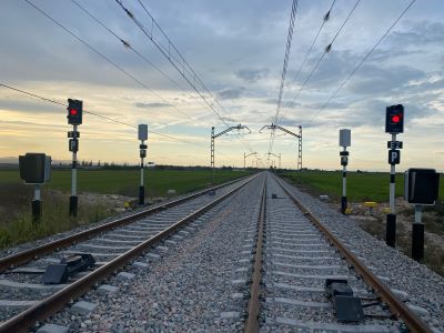 Concluidos los trabajos de renovaci�n de 32 kil�metros de v�as entre Cullera y Sollana