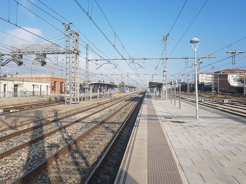 Renfe reprograma los servicios en las l�neas R4 y R8 de cercan�as de Catalu�a
