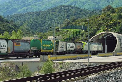 Reducci�n de un 90 por ciento de los c�nones del t�nel del Pert�s para trenes mercanc�as