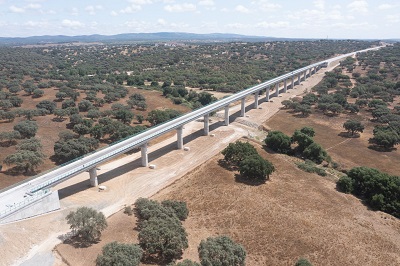 Comsa finaliza la construcci�n del tramo entre �vora Norte y Freixo, en Portugal