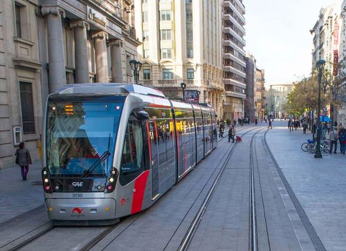 El Tranv�a de Zaragoza circular� las veinticuatro horas durante las fiestas del Pilar
